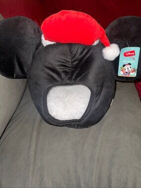 Disney Mickey Mouse Small Pet Bed – Christmas Holiday Design 🎄